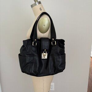 Michael Michael Kors Black Leather Shoulder Bag | Classic Gold Hardware | Clean